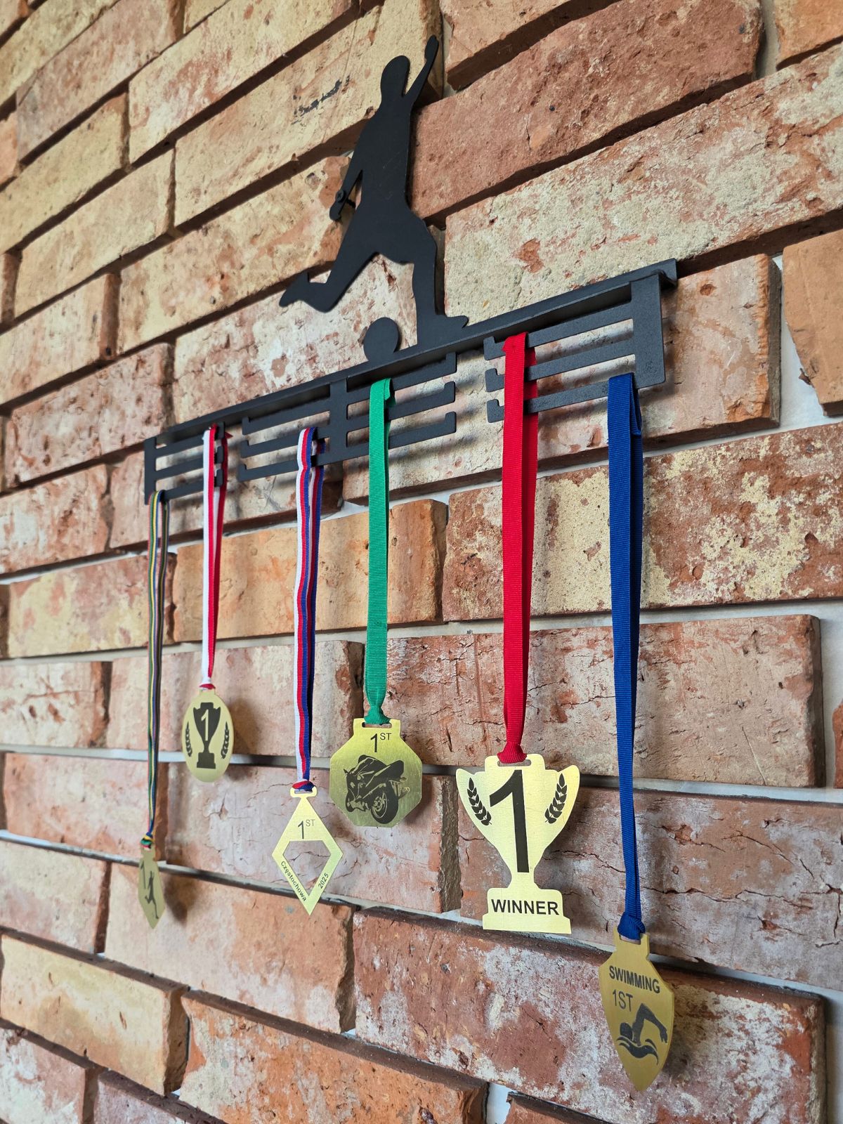 personalizowany-medal-wycinany-laserowo