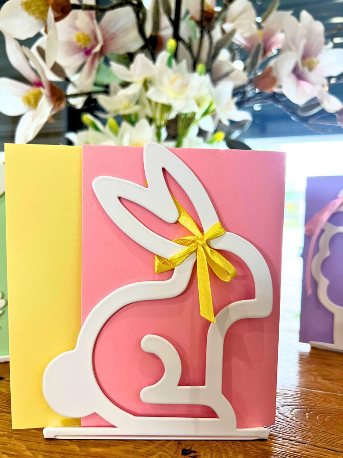 Serwetnik wielkanocny w kształcie uroczego zajączka