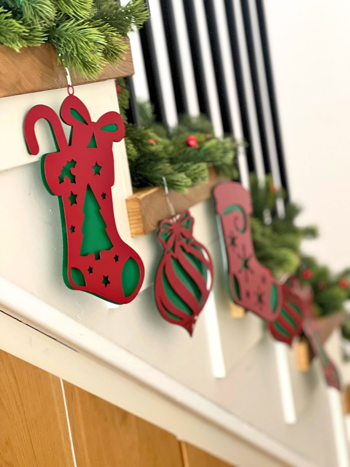 dekoracyjny-but-swiateczny