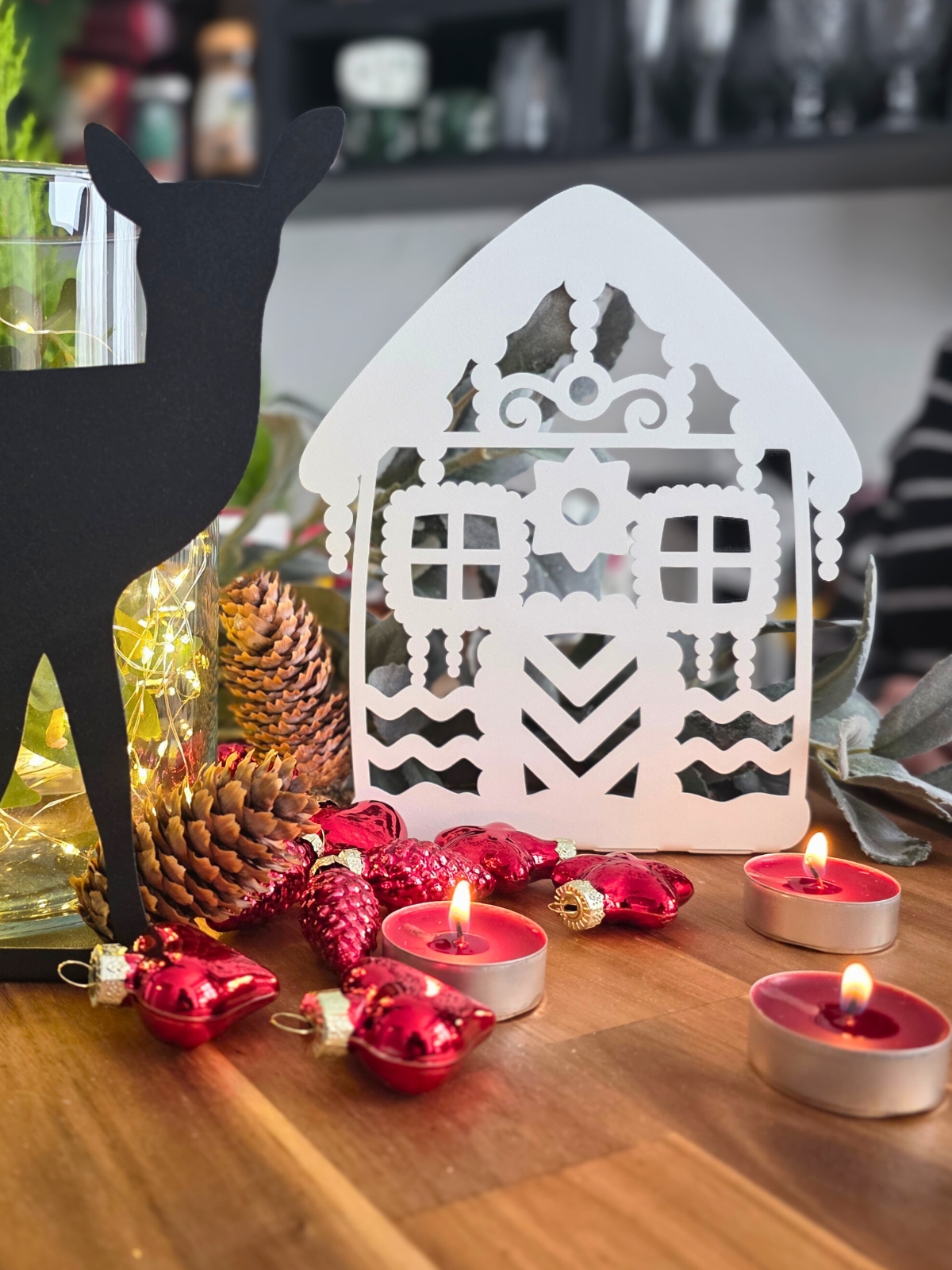 figurka-domku-z-piernika-na-stol-swiateczny-do-stroika