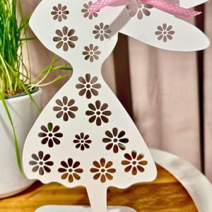 Zając wielkanocny w kwiaty